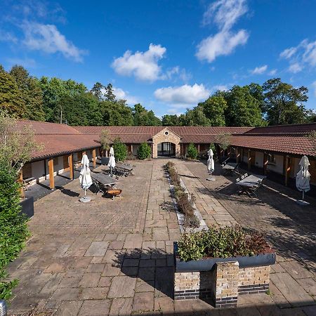 The Ridings At Theobalds Park Goff's Oak Exterior foto