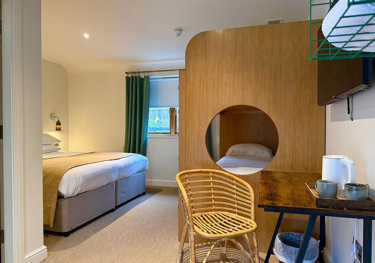 The Ridings At Theobalds Park Goff's Oak Exterior foto